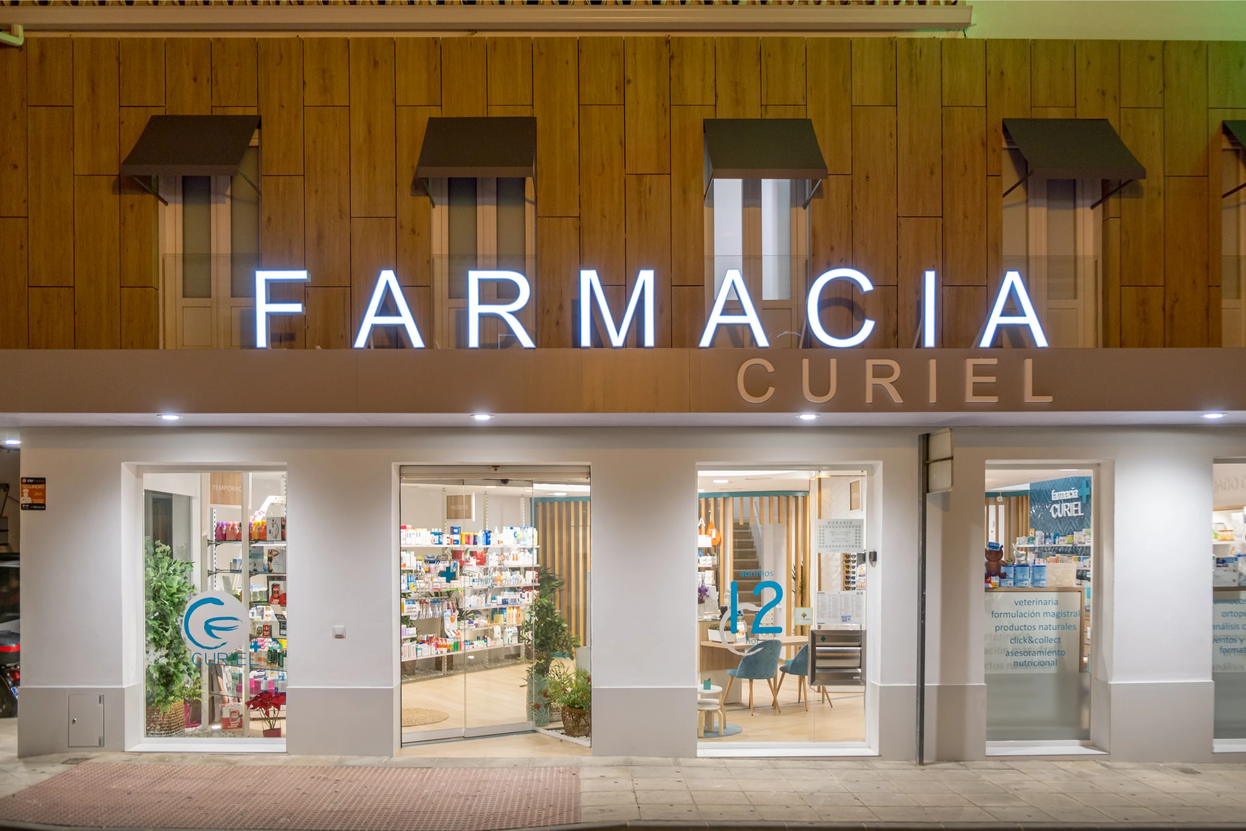 Farmacia CURIEL, farmacias en Pilas